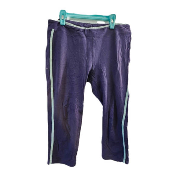 Capris - Blue And Turquoise Pin Stripe Short Leggings Shorts Active wear comfy - Picture 1 of 2